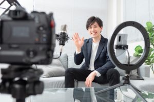 採用動画