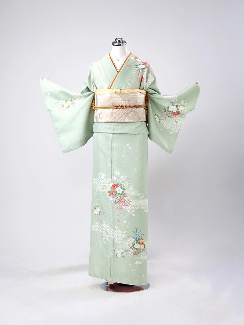 No.22 グレージュ花唐草<br>¥16,500（税込）