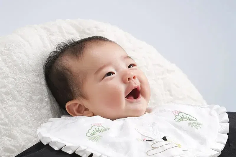 赤ちゃんの最高の表情をスタッフが全力で引き出します